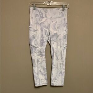 Lululemon Wunder Under High-Rise Crop Pockets Size 6 Camo Alpine White Starlight